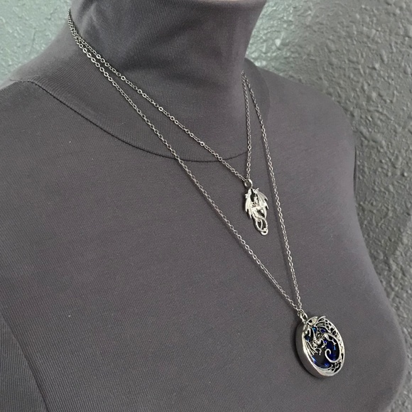 “Smaug in Flight" Dragon Handmade 2-Layer Necklace Tolkien, Empyrean Fourth Wing - Picture 10 of 16